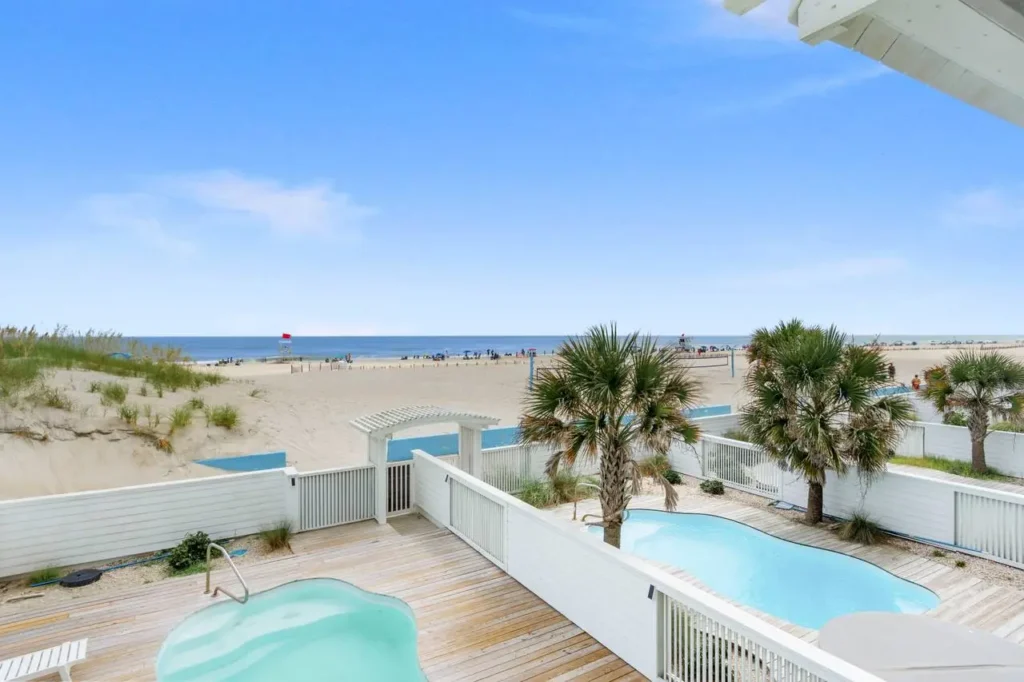 How Far in Advance Should You Book an Emerald Isle Beach House?